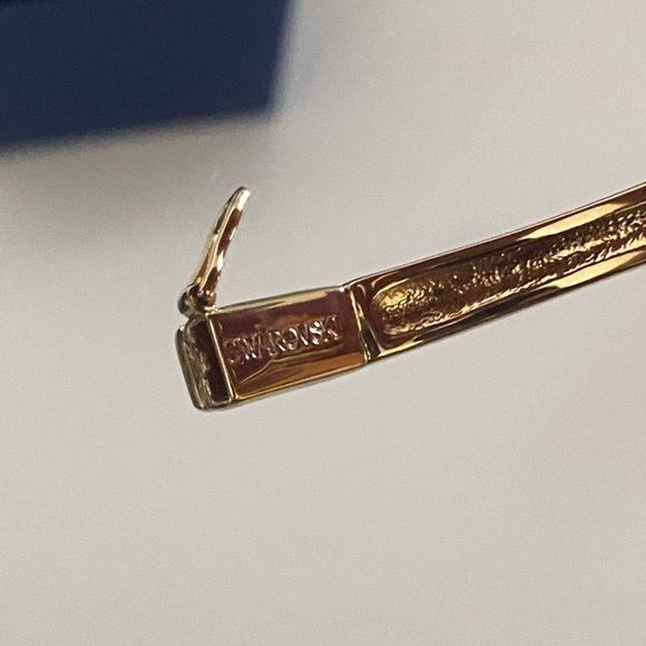 SWAROVSKI GOLD Bangle 🦢 - Picture 3 of 8